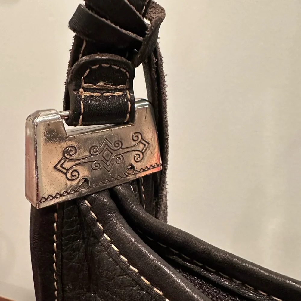 Brighton Vintage Black Leather Shoulder Bag - Picture 4 of 11
